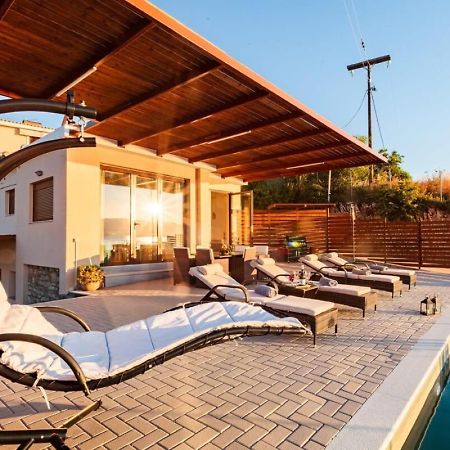 Seaside Summer Bliss - Aurora Luxury Pool Paradise Petalídhion Exteriér fotografie