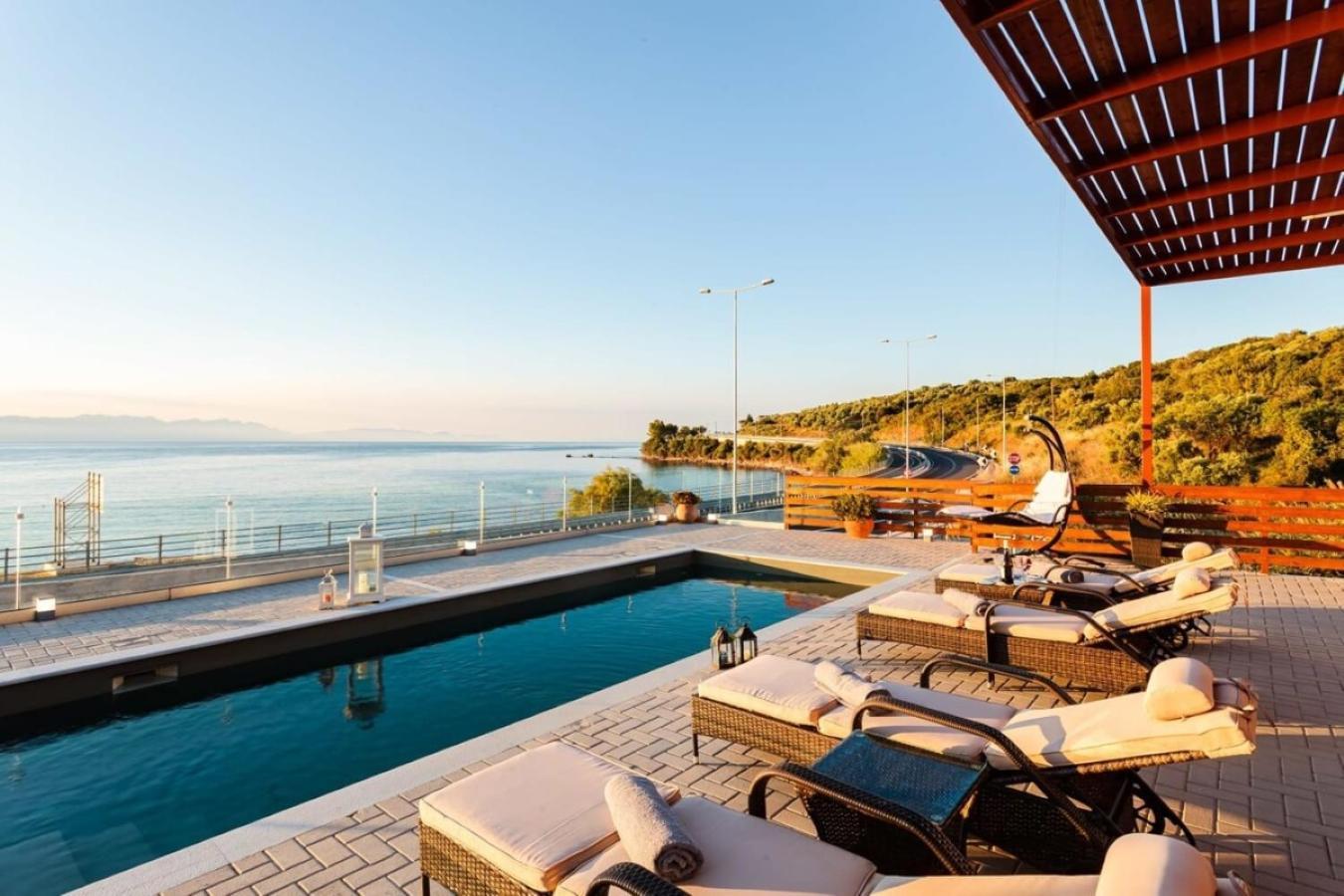 Seaside Summer Bliss - Aurora Luxury Pool Paradise Petalídhion Exteriér fotografie